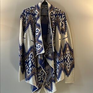 Charlotte Russe Geometric Patterned High Low Cardigan